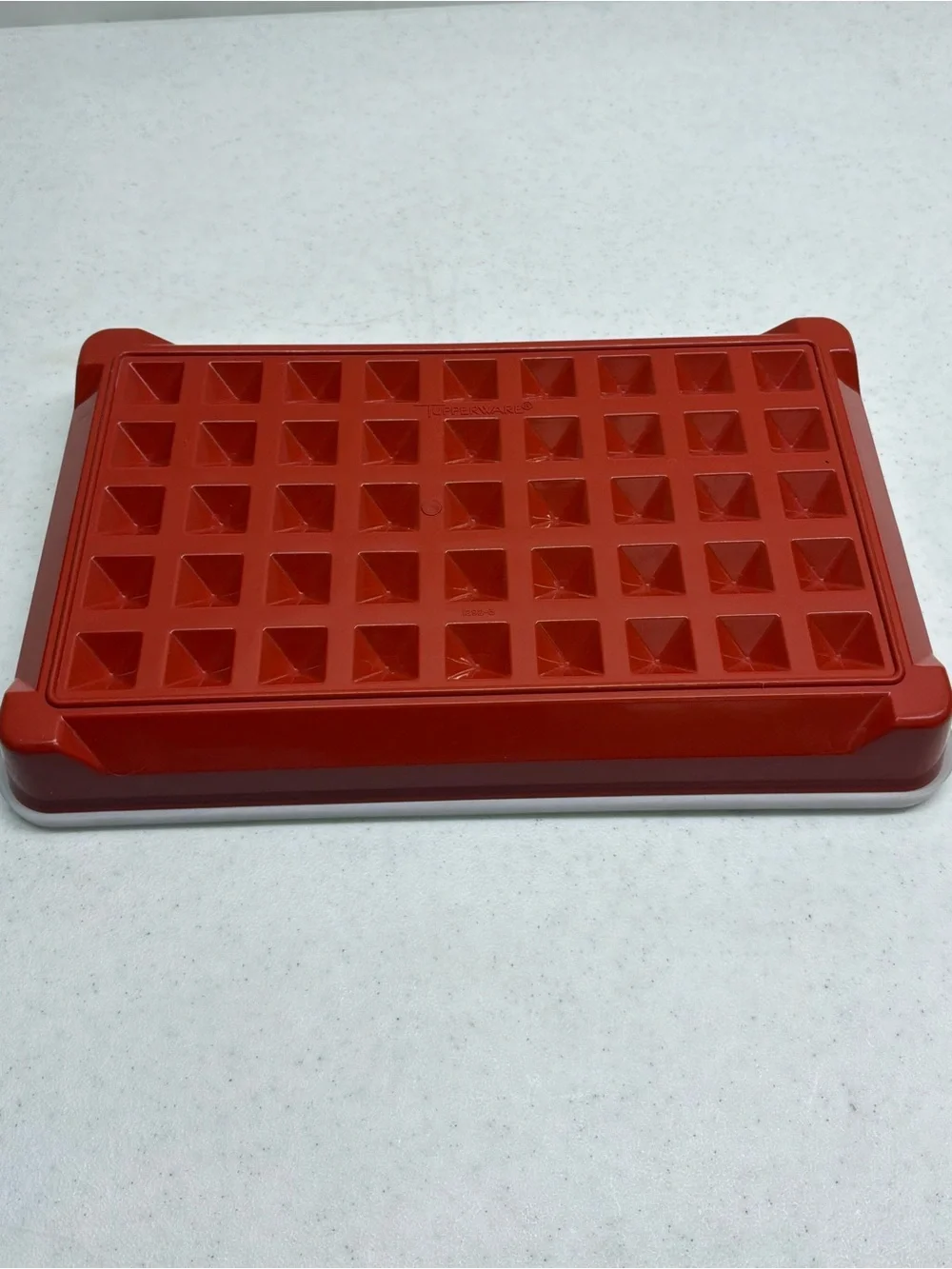 Vintage Tupperware Deli Meat Keeper Paprika Red with Lid Made in USA Drain